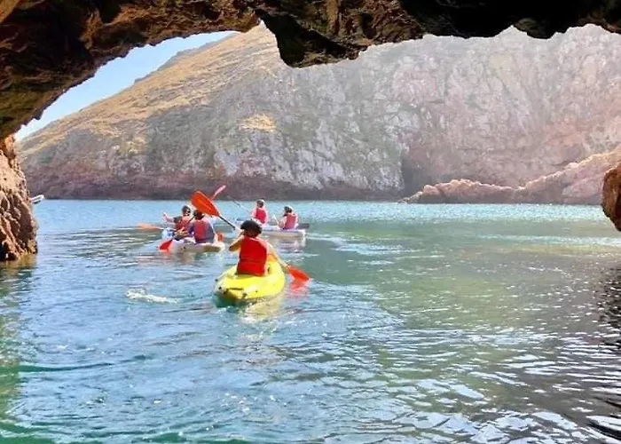 Tininha Da Ilha - Escape Peniche