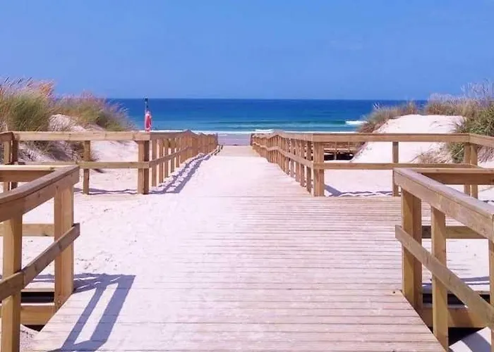 Tininha Da Ilha - Escape * Peniche