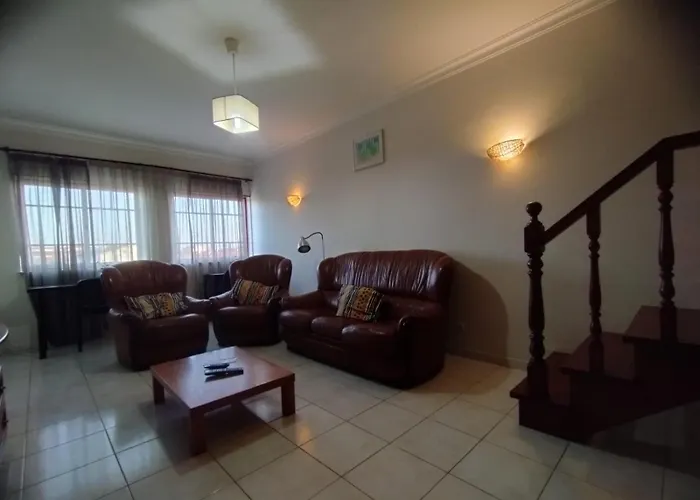 Tininha Da Ilha - Escape * Peniche